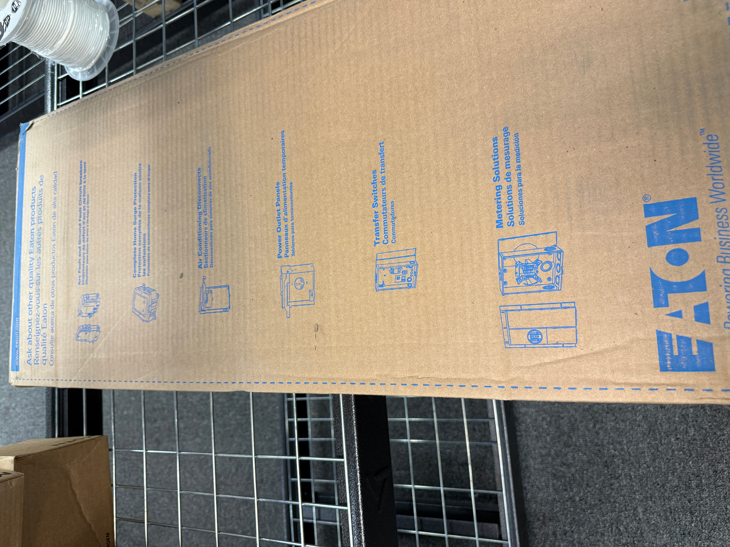 Eaton Cutler-Hammer 200 Amps 240 V 40 Space 80 Circuits Combination Mount Main Lug Load Center