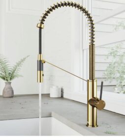 VIGO Livingston Single Handle Pull-Down Sprayer Kitchen Faucet in Matte Brushed Gold