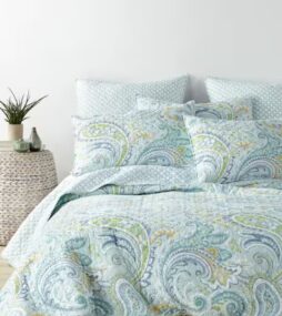 Cortona 3-Piece Green, Yellow, Blue, white Paisley Cotton King/Cal King Quilt Set