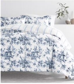 Becky Cameron 3-piece comforter with cabbage roses Full Size ...